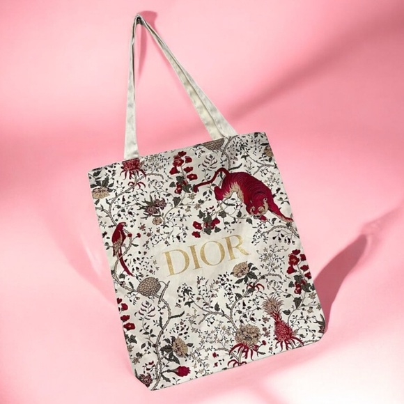GWP Handbags - Dior GWP tote